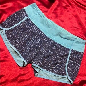 Lululemon Blue Patterned Shorts Sz 8